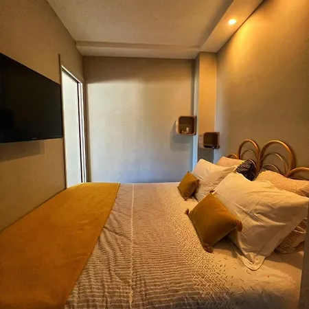 アパート Les Roses By Welcome To *