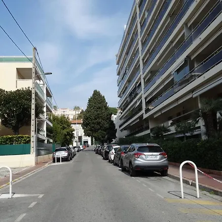 Les Roses By Welcome To Apartment